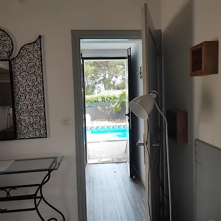 Konukevi Avec Piscine